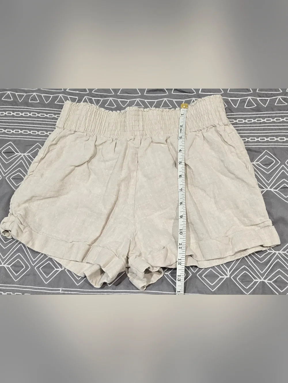 Reformation Mila Linen Shorts In Oatmeal Size Small - Picture 3 of 5
